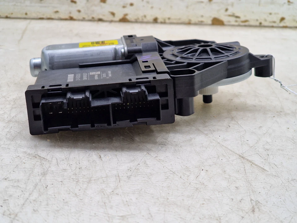 Volvo S90 2017-2021 OEM puerta delantera izquierda ventana motor 31453355 Foto 3 de 4