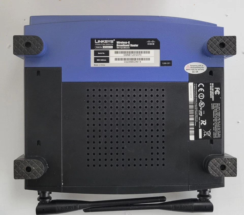 Linksys WRT54GS v2.1 54Mbps 4-Port 10-100 Wireless G Router - Image 4 of 4