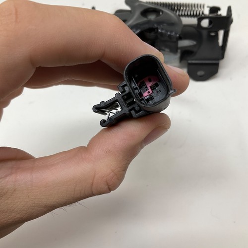 BMW 2016-2021 X1 F48 Hood Bonet Left Side Lock latch Actuator 7431369-02 OEM - Picture 5 of 6