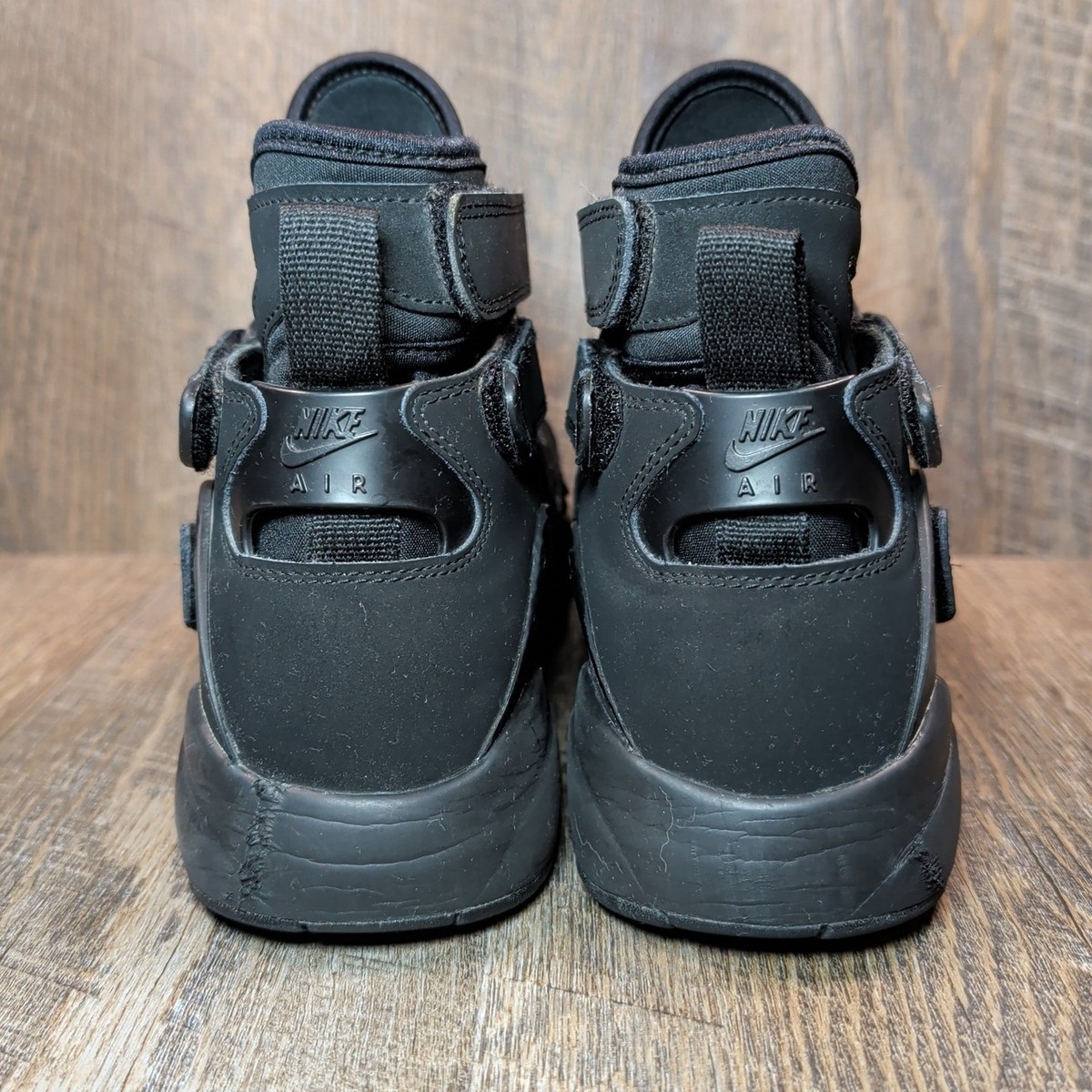 Nike Air Unlimited Triple Black Athletic Sneakers Men display picture 2