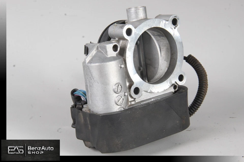 03-08 Mercedes W211 E55 S55 SL55 AMG M113 Cuerpo del acelerador 1131410686 OEM Foto 2 de 4