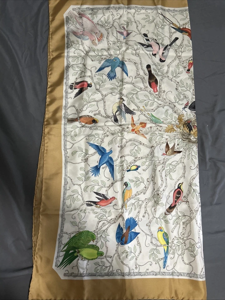 GUCCI c.1970's V. Accornero / Birds Of Paradise / DISEÑO INCREÍBLE 34,5 X 34,5 Foto 2 de 4