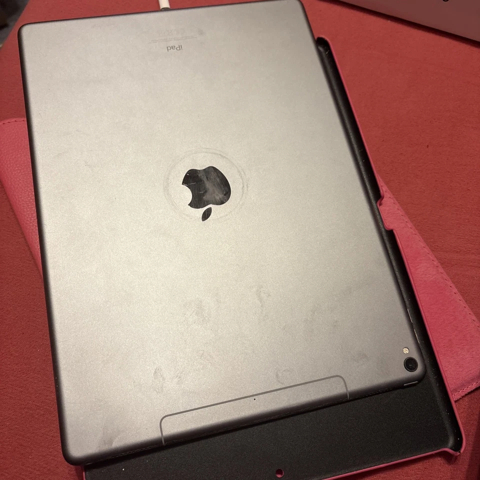 Apple iPad Pro 2. Gen 64GB, Wi-Fi + 4G (Ohne Simlock), 12,9 Zoll - Space Grau - Bild 3 von 3