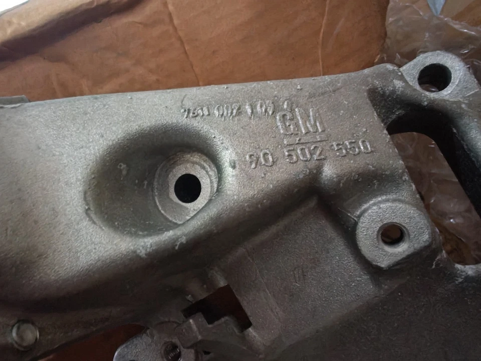 GENUINE VAUXHALL VECTRA MK1 2.0 2.2 POWER STEERING PUMP - Image 4 of 4