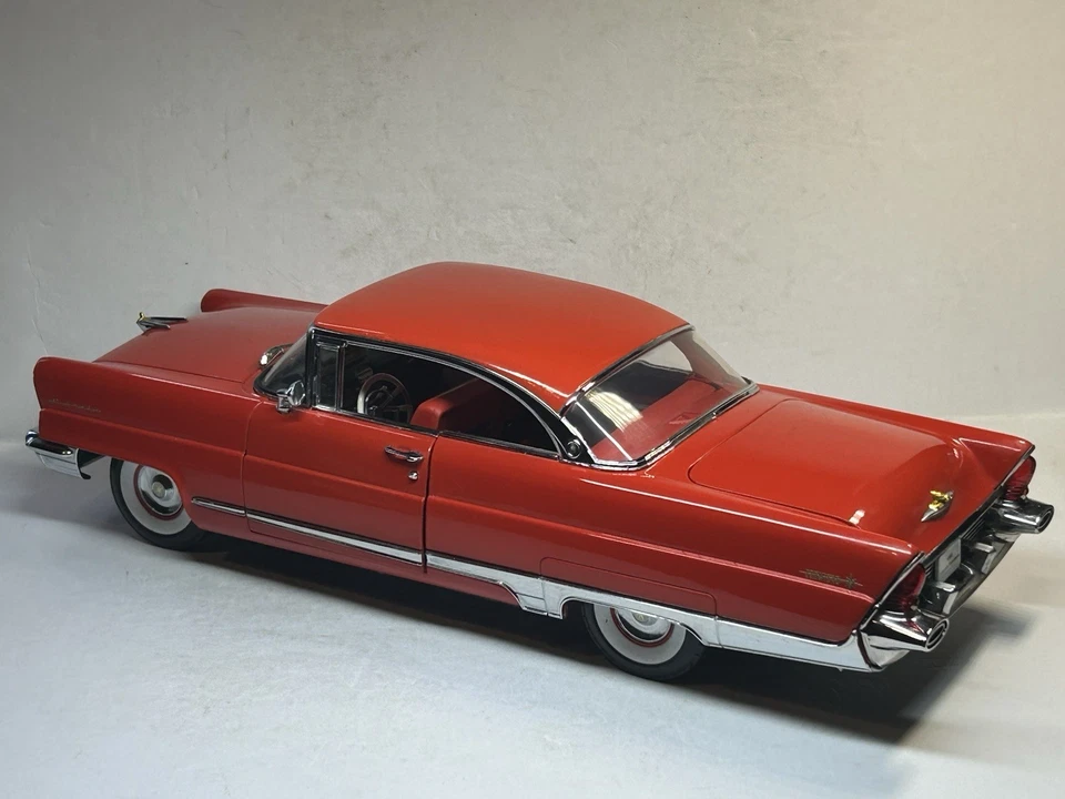 Sun Star Platinum 1956 Lincoln Premiere Hardtop Rare Solid Coral Color 1:18 - Image 2 of 4