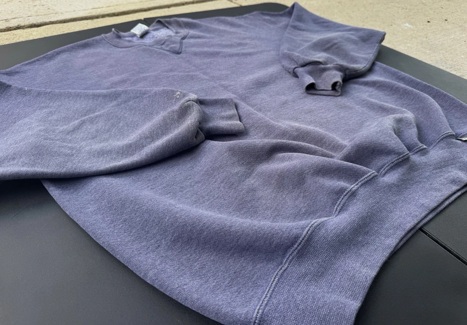 De colección•años 90•Russell•XL•Púrpura•Desteñido•Usado•Sudadera cuello redondo•GENX•RETRO COOL🤩🤩 Foto 3 de 4