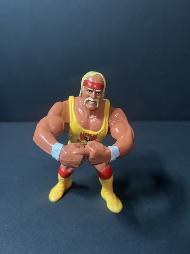 WWF Hasbro Hulk Hogan - Vintage Action Figure...