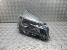 2015 TOYOTA YARIS DRIVER SIDE FRONT HEADLIGHT