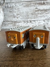 Thomas The Train Annie and Clarabel Plastic Train Cars USED READ