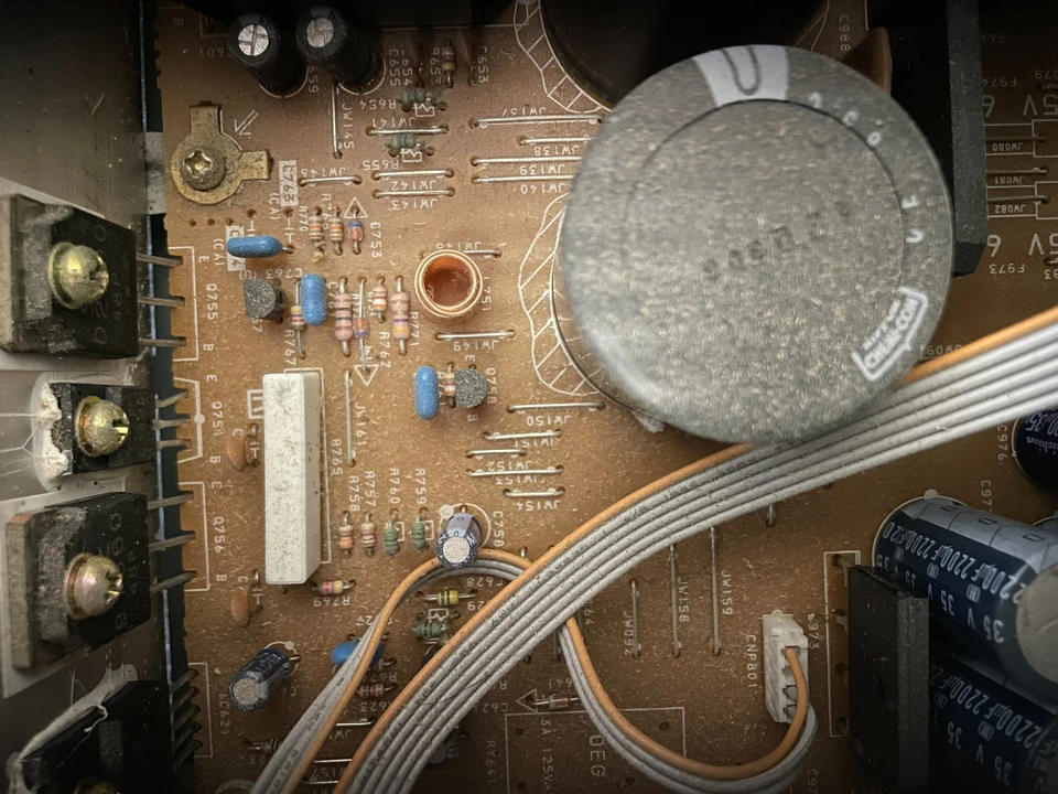 Vintage Sony STR-D715 Surround Sound Receiver - Image 4 of 4