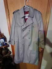 Vintage London Towne Fog Trench Men's 40R Gray Lined Double Breasted Notch Lapel