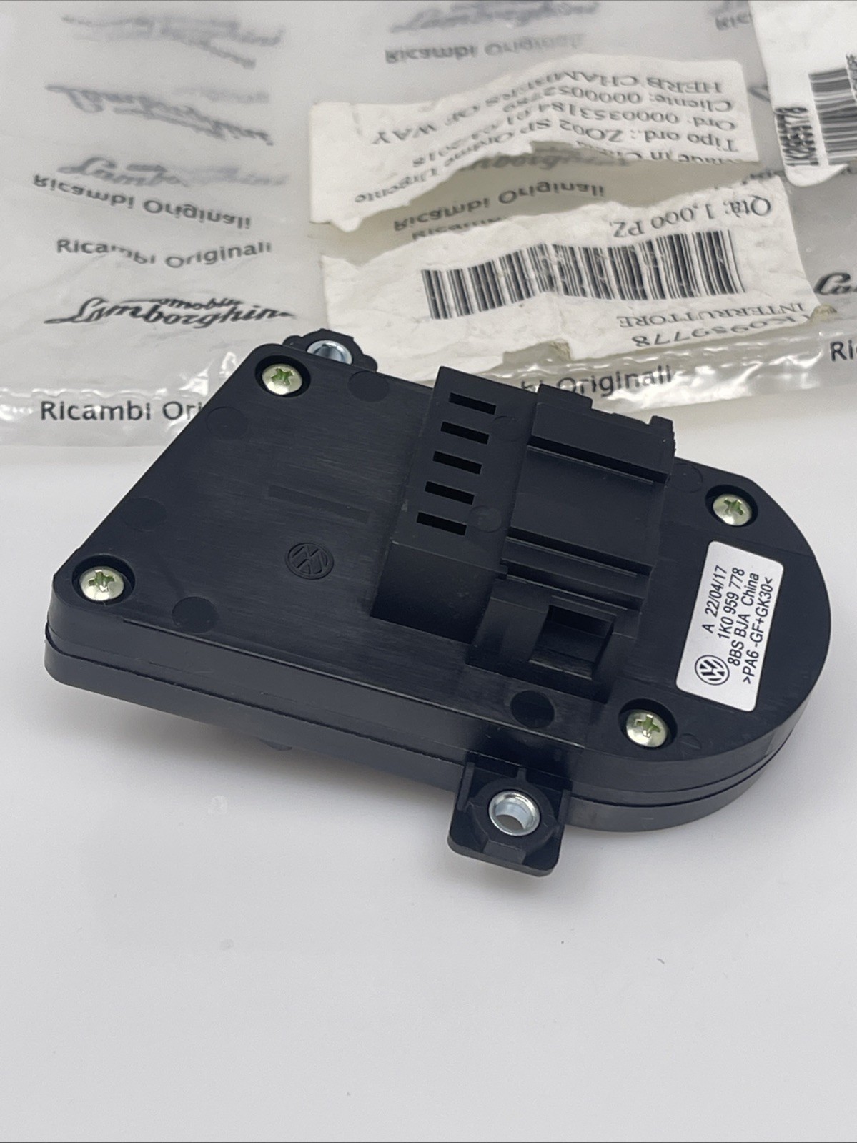 OEM Lamborghini Power Seat Switch Adjustment Control 1K0959778, Right