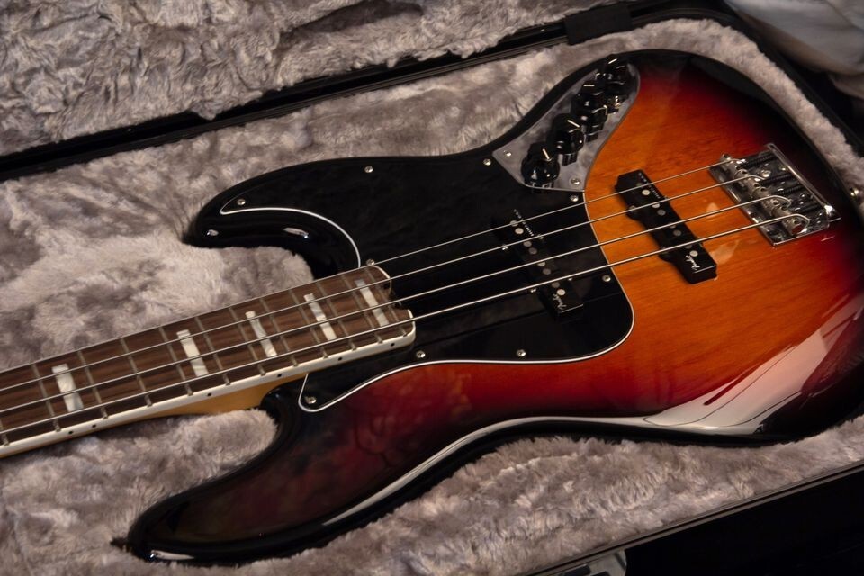 Fender American Elite Jazz Bass cash on collection or Bank transfer eBay