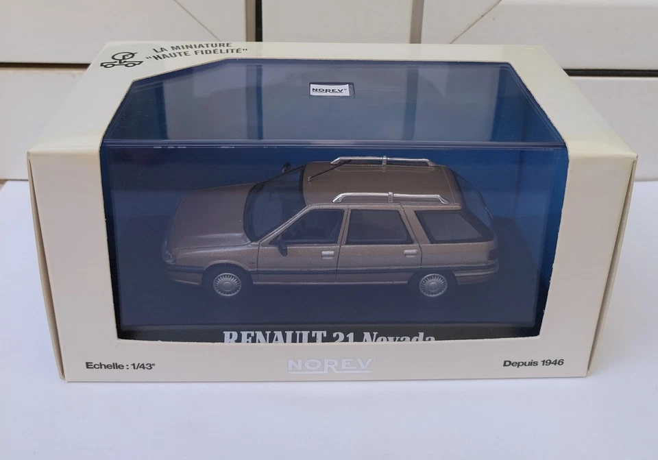 Renault 21 Nevada 1988 Norev 512100 MIB 1:43 4 6 9 11 12 14 18 19 20 25 30 RARE - Imagen 4 de 4