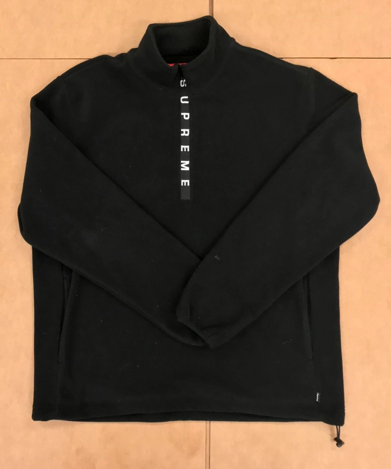 PULL SUPREME DEMI ZIP NOIR BLANC TAILLE XL (#35
