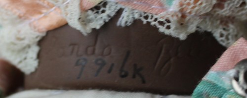 Muñeca Panda Baby Porcelana Negra 12" 9916k Pelo Negro Ojos Soplados Firmada - Imagen 4 de 5