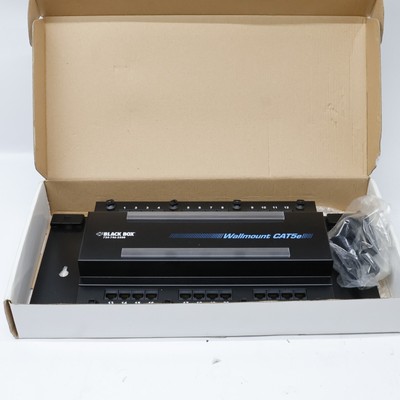 BLACK BOX NETWORK SERVICES JPM085A-R3 CAT5E PATCH PANEL 24 PORT T4-C18