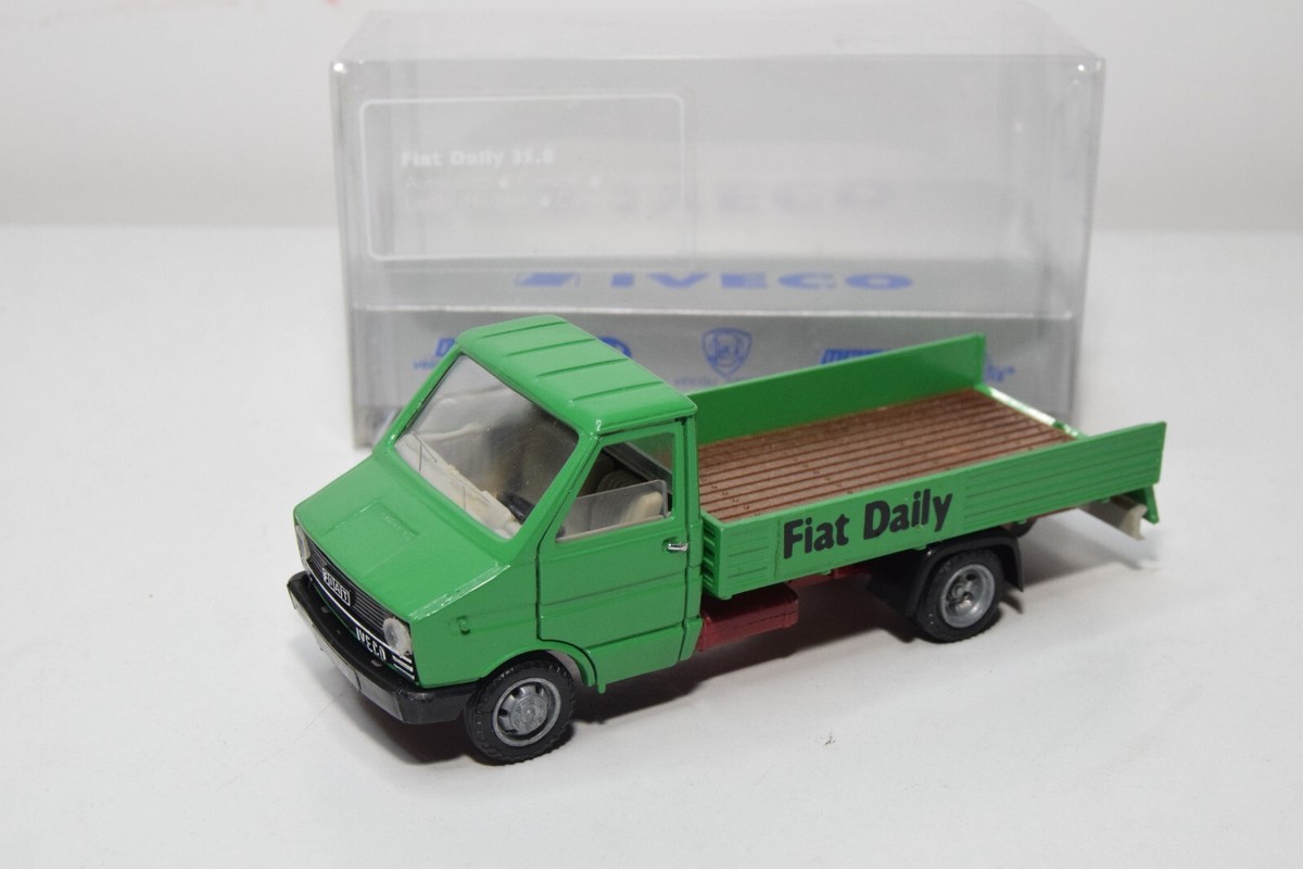 Miniature Fiat Daily Polizia – Voiture De Police Italienne, MIB, Collection