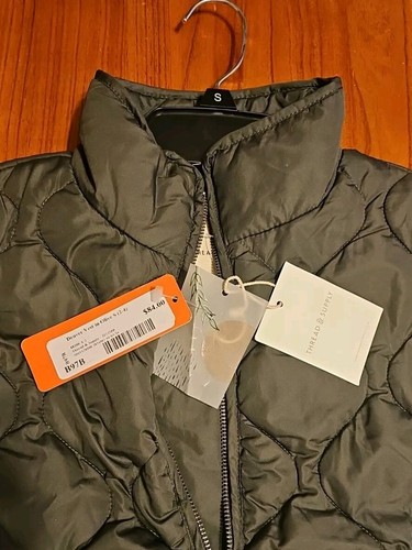 Thread & Supply Womens Full Zip Sleeveless Denver Vest in Olive Size S (2-4) - Picture 3 of 3