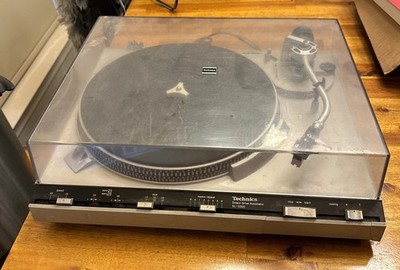 テクニクス Technics のターンテーブル SL-3300送料込み Technics Turntable SL 3300 Direct Drive Auto 1200 Record Player