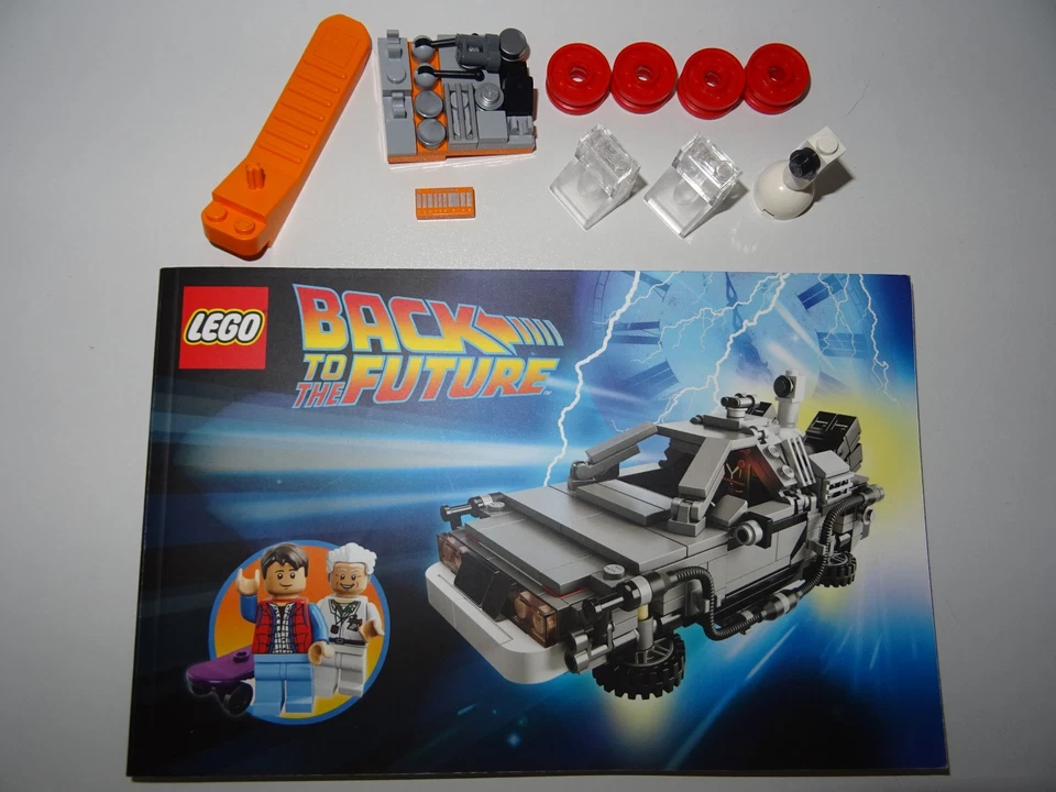 LEGO Ideas 21103 The DeLorean Time Machine, photo 2 sur 3