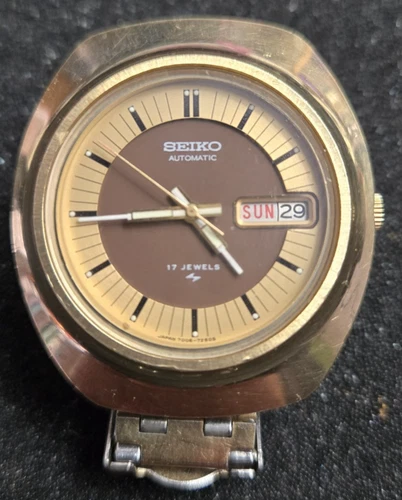 Vintage 1973 Seiko Automatic 7006-7189 Brown Chocolate Dial 17J Cushion Case