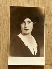 Vintage Elegant Woman Portrait Cloche Hat Studio Alinescu Campina Romania