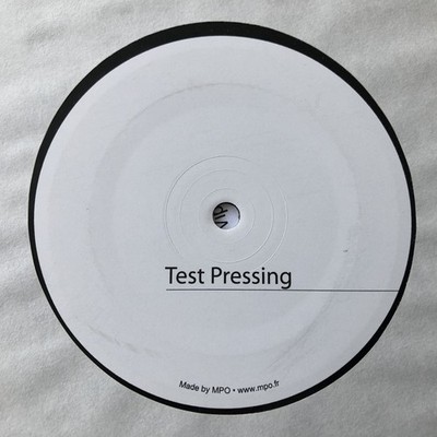 KG   Runaway / Live The Dream (12 , Promo, W/Lbl) Viper Recordings    VPRVIP011