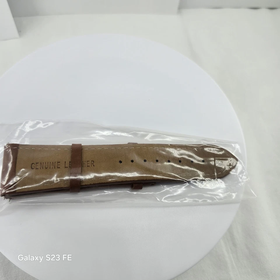 Nueva correa de cuero de becerro de 24 mm correa de reloj marrón claro para hebilla INVICTA blanca Foto 3 de 4