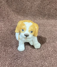 Pre Owned Adorable Tan/White Porcelain Pup/Dog Figurine By Homeco #1917