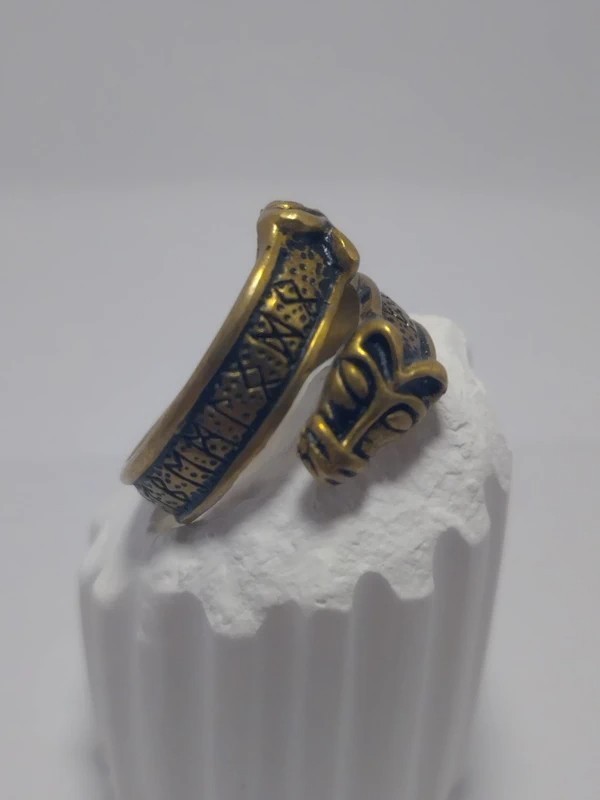 Bague Viking Têtes de Loup taille S anneau quotidien pour look motard et rock païen - 3