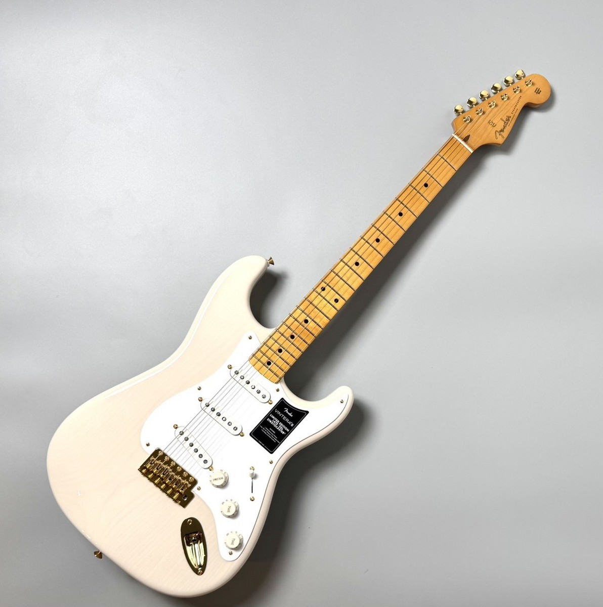 Fender Limited Edition Vintera® III Late '50s Stratocaster® -White