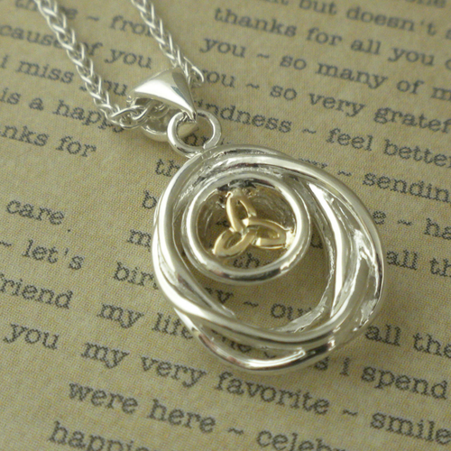 Kleine Sterlingsilber keltische Wiege 10K Dreifaltigkeitsknoten Anhänger Keith Jack Schmuck - Bild 2 von 6