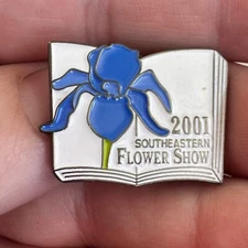 Vintage 2001 Southeastern Flower Show Lapel Pin Souvenir Tourist