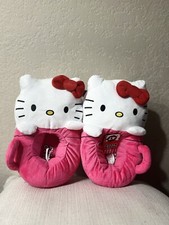Hello Kitty by Sanrio Women  s Indoor/Outdoor Step-in Slipper Size 9/10