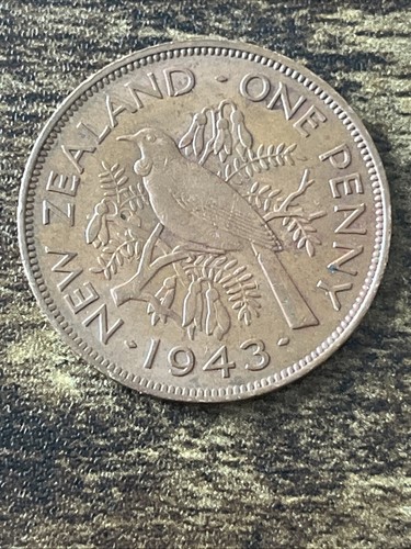 1943 New Zealand Circulated 1 Penny KGVI & Tui Bird Actual Coin TK8356*