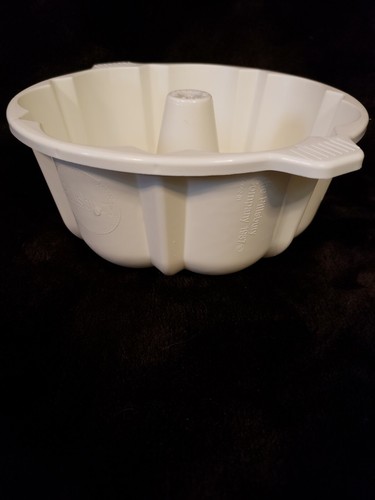 Pillsbury Plastic Microwave Bunt Cake Pan 1987 Vintage Retro Grannycore - Picture 3 of 7