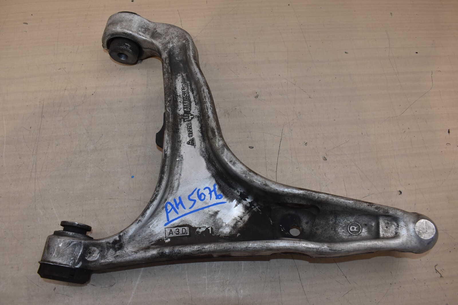 17-22 MASERATI LEVANTE FRONT SUSPENSION LOWER CONTROL ARM GENUINE OEM RIGHT