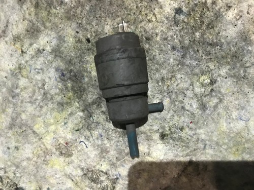 Waschwasserpumpe für Scheinwerferreinigung BMW 1368586 Helphos