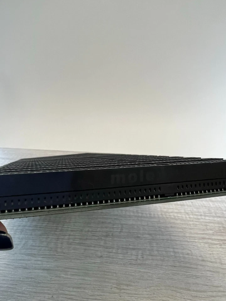 Avión trasero Molex 1904602020 20 ranuras Foto 4 de 4