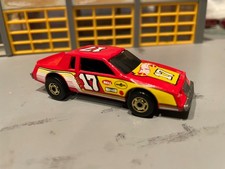 1/64 HOT WHEELS "RACING STOCKER" 83 BUICK REGAL RACE CAR #17 RED-YELLOW/GHO'S