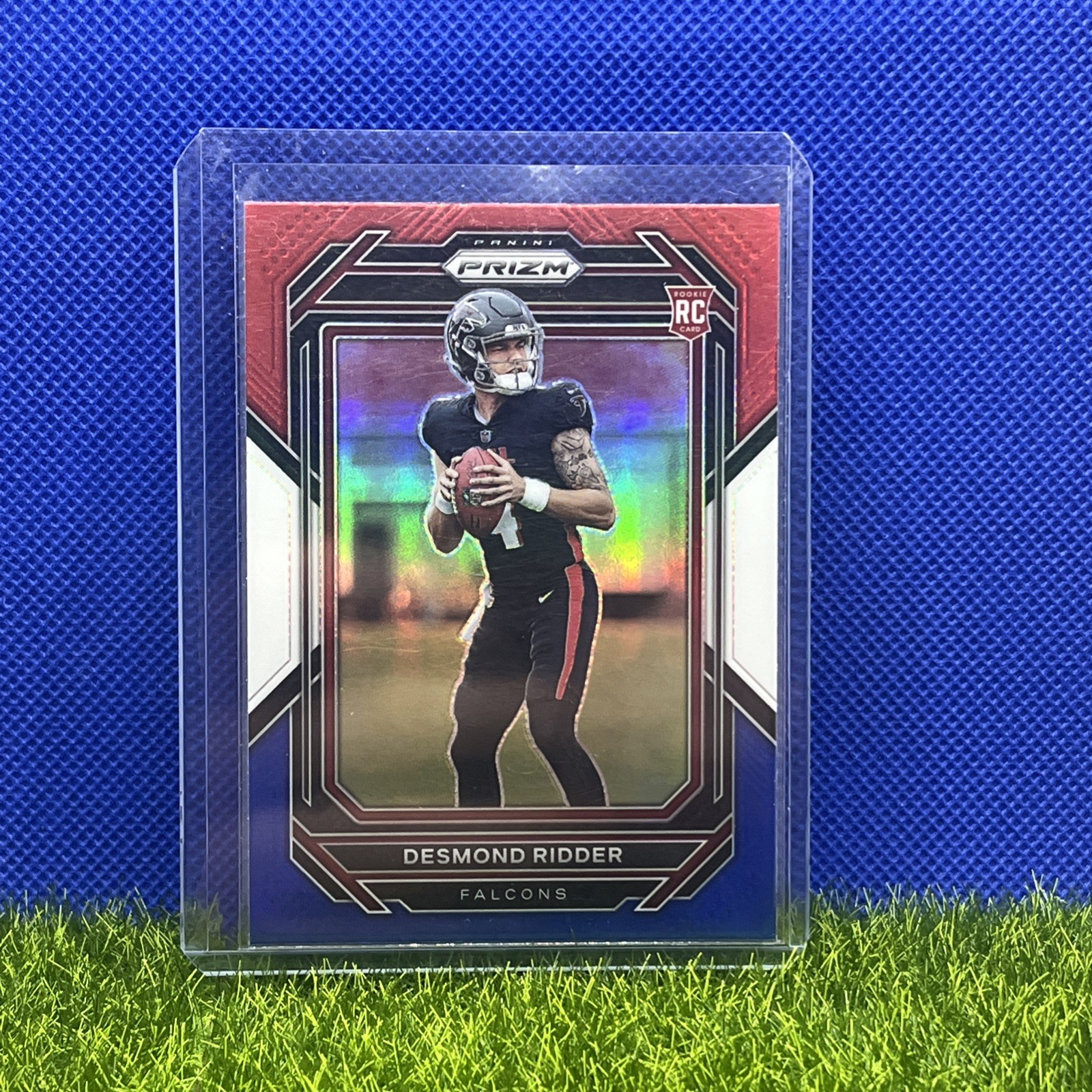 2022 Panini Prizm - Rookies Desmond Ridder #302 Red White & Blue Prizm (RC)