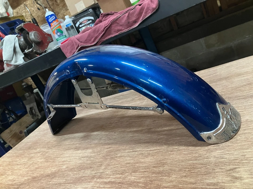 Guardabarros delantero Harley Ironhead Sportster FX FXE Superglide pintura original azul Foto 2 de 4