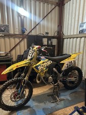 Suzuki RM125 2004 Motocross bike 2 stroke