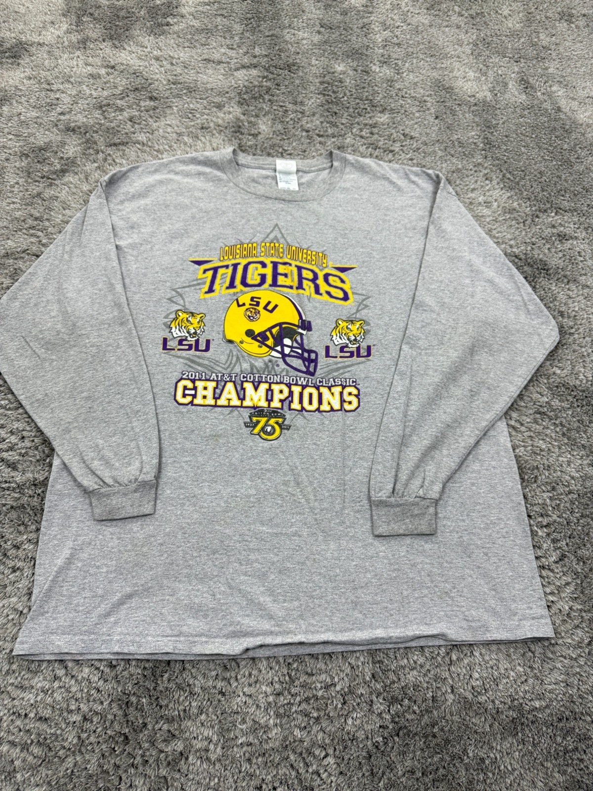 LSU Tigers 2011 Cotton Bowl Champions NCAA Football Shirt for Men in 2XL Gray Crewneck Cotton