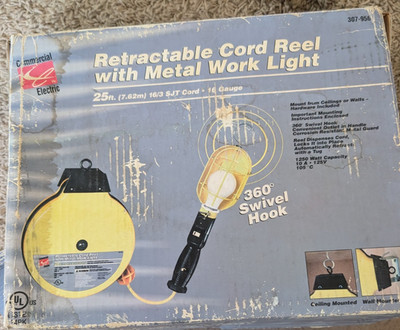 Trouble work light metal cord reel 25ft long by Commercial Electric 16 gauge