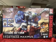 Hasbro Transformers Generations Titan Fortress Maximus Action Figure - B6118