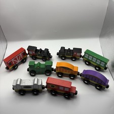 Wooden Train Track Melissa & Doug Train Set Engines Wagons Bundle