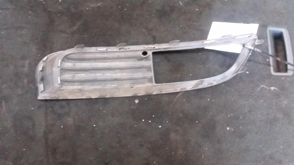 2013 OPEL INSIGNIA LH FOGLIGHT SURROUND INSIGNIA #31254 - image 2 of 2