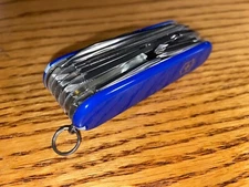 New Victorinox Swiss Army 91mm Knife :  Rare COBALT BLUE SWISSCHAMP  1.6795.2